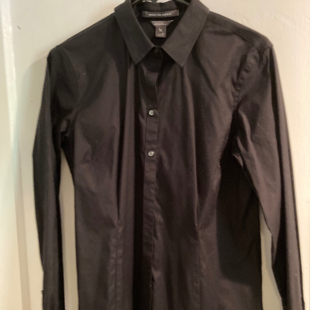 Eddie Bauer Black Long Sleeve Fitted Button Down Shirt, Size M
